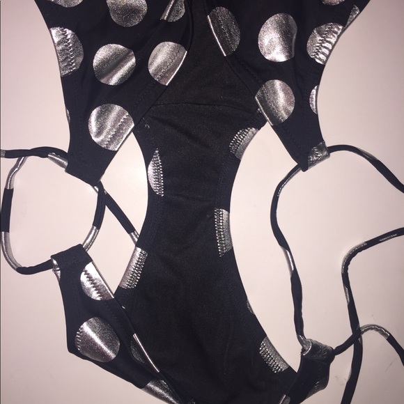 VS Medium Black & Silver Polka Dot Bikini Bottoms swimwear - Picture 6 of 7